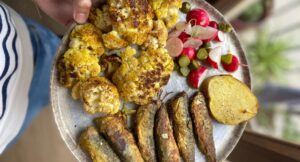 Lee más sobre el artículo Coliflor asada con especias y salsa de yogur
