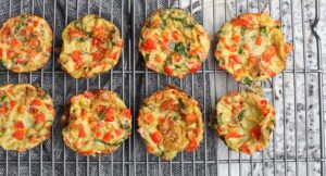 Lee más sobre el artículo Pastel de huevo con queso, calabaza y portobello